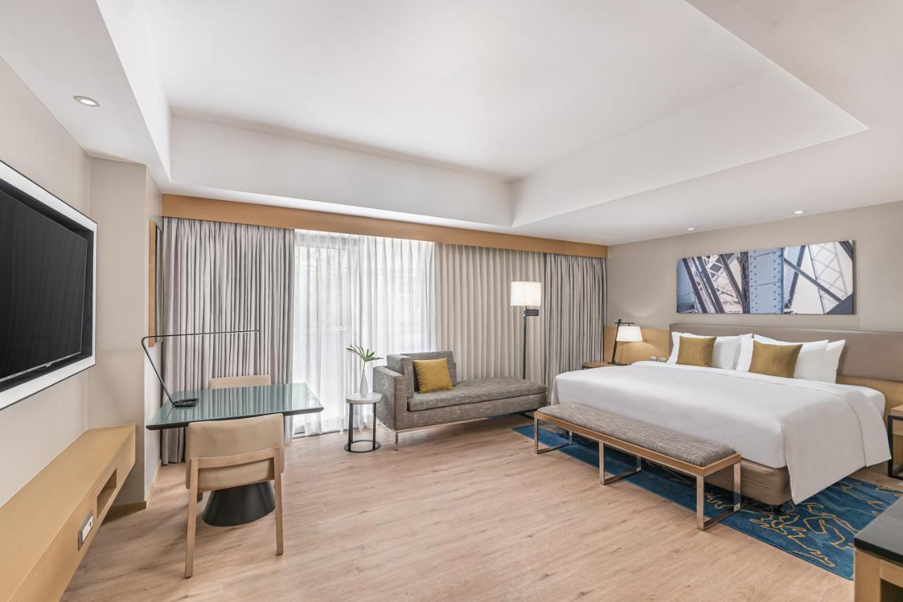 Seda Manila Bay Hotel Paranaque City Екстериор снимка