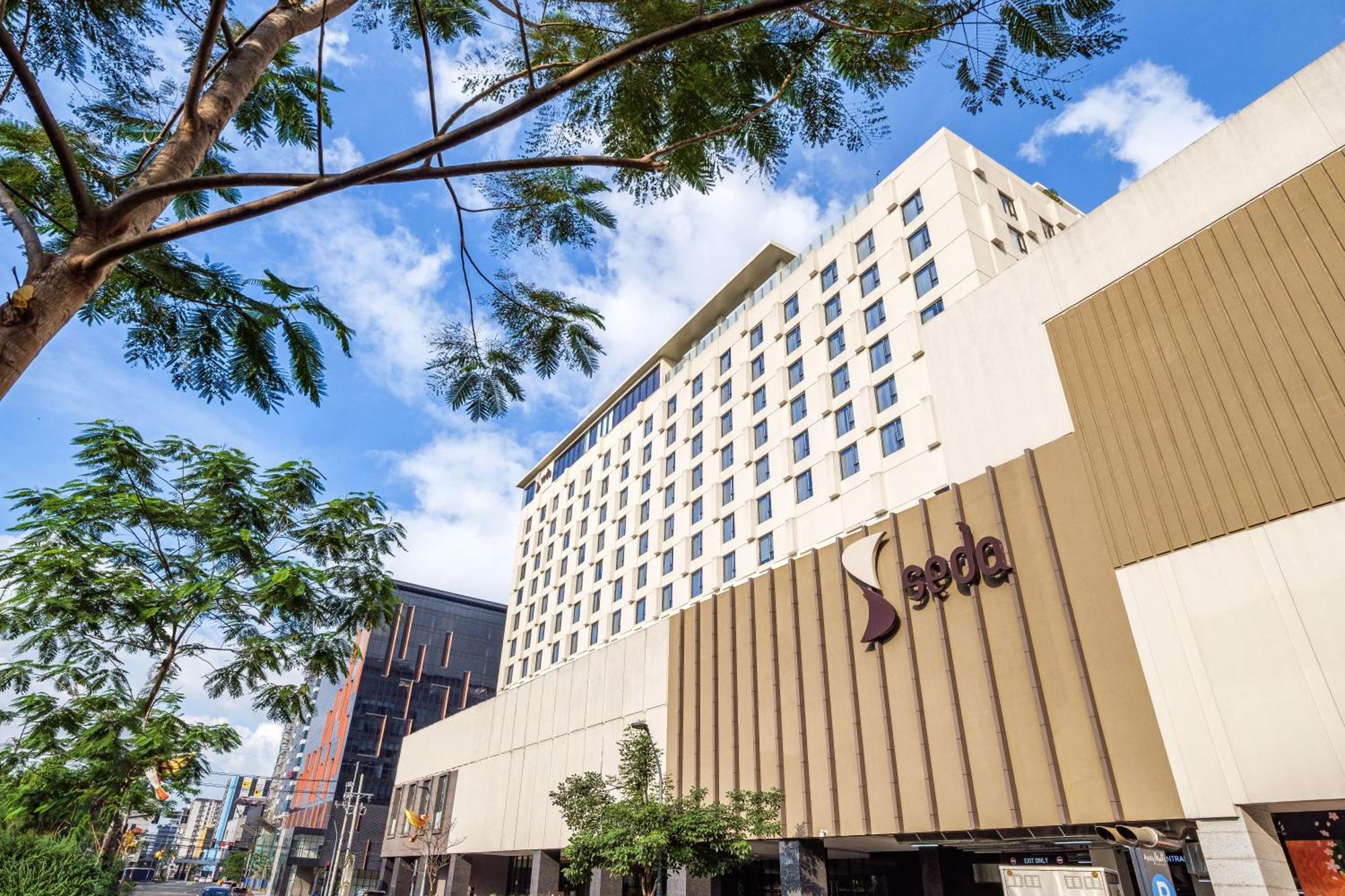 Seda Manila Bay Hotel Paranaque City Екстериор снимка