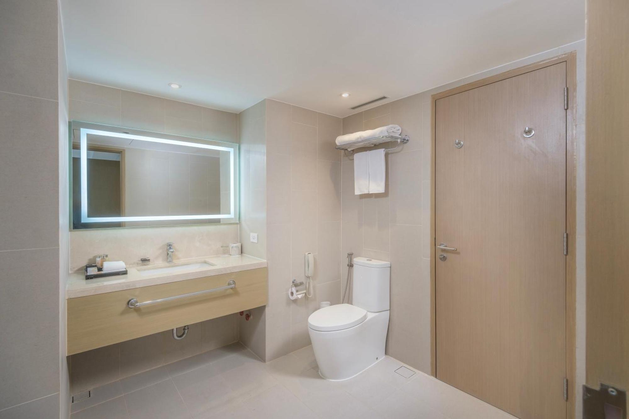 Seda Manila Bay Hotel Paranaque City Екстериор снимка