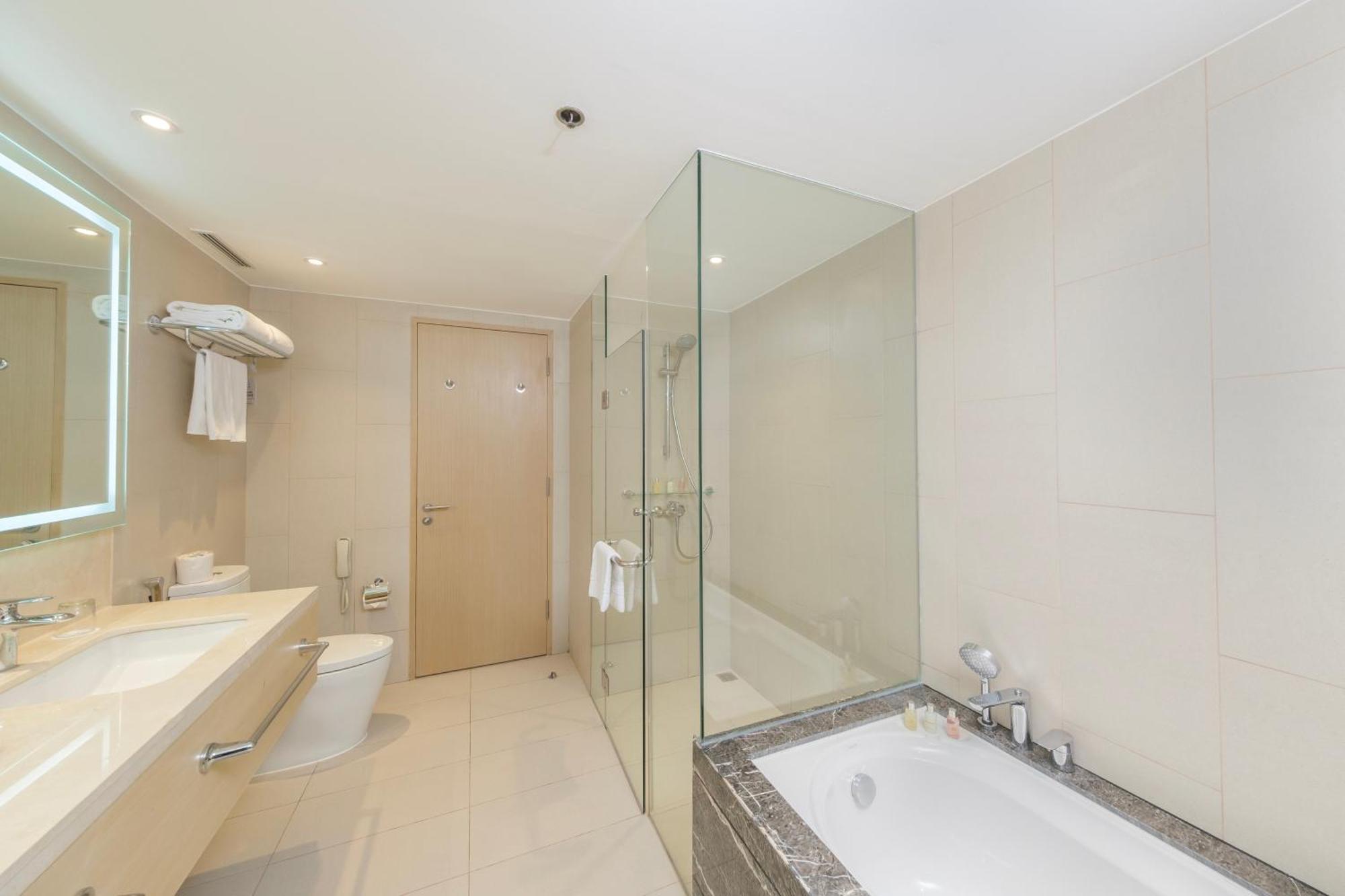 Seda Manila Bay Hotel Paranaque City Екстериор снимка