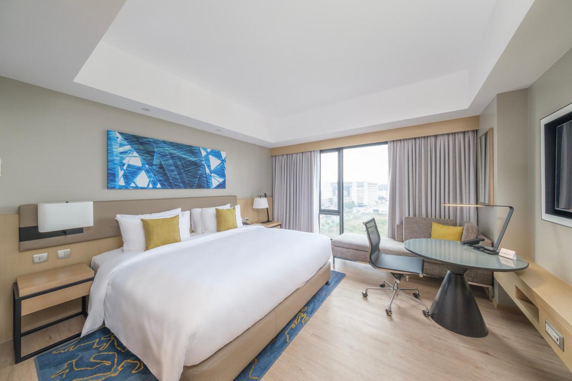 Seda Manila Bay Hotel Paranaque City Екстериор снимка